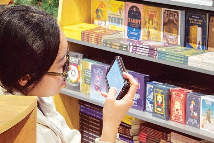 Nhà sách truyền thống trước "cơn lốc" thương mại điện tử